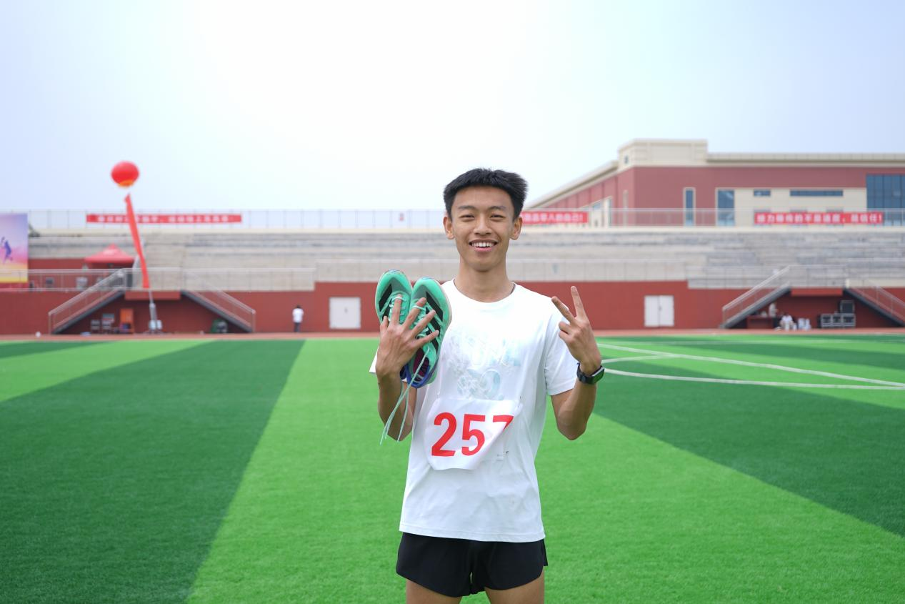 1745892651844326.png 1745892651844326.png